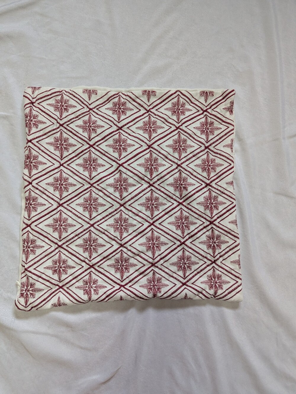 Natori Cherry Blossom Embroidered Star Burst Accent Pillow Cover 15"